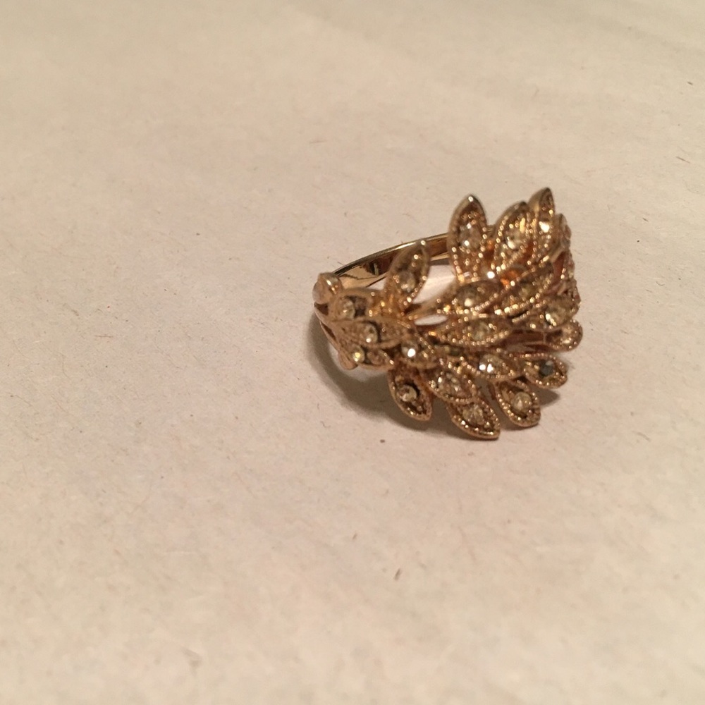 Gold rhinestone design ring